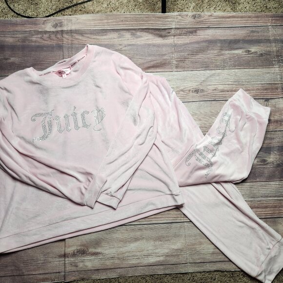 Juicy Couture Pink Rhinestone Velvet Fleece Pajamas - Picture 2 of 16